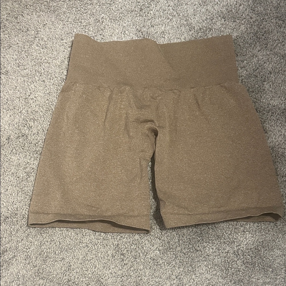 Nvgtn pro short brown